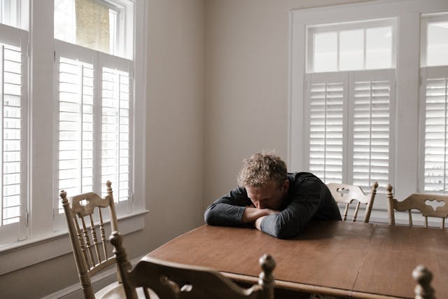 Prevenzione della depressione negli anziani: programmi di supporto psicologico
