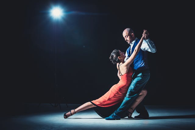 Danza-terapia per anziani: movimento e benessere nelle residenze