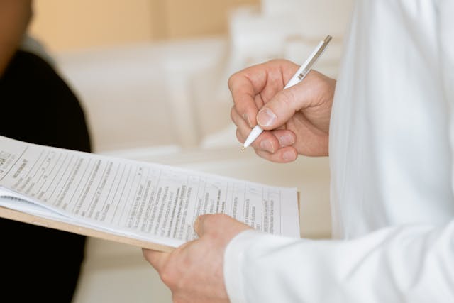 Visite mediche specialistiche nelle residenze per anziani: servizi sanitari