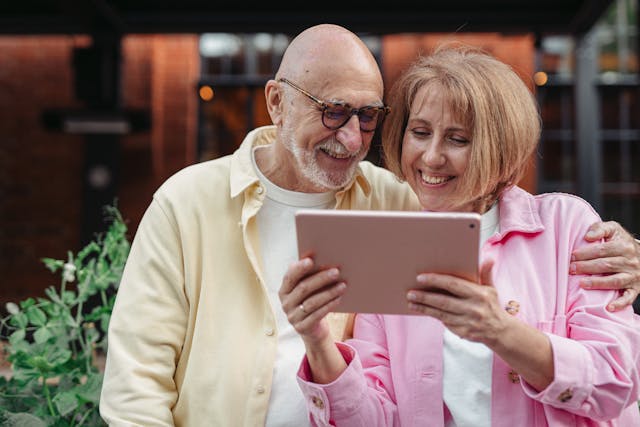 teleassistenza anziani servizi digitali